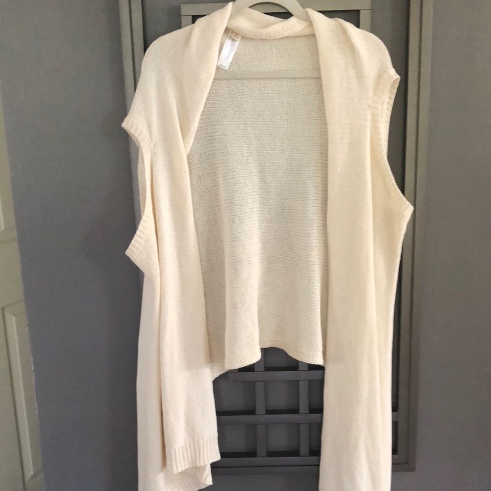 Eileen Fisher Cream cotton Knit drapey asymmetrical flowing vest size L